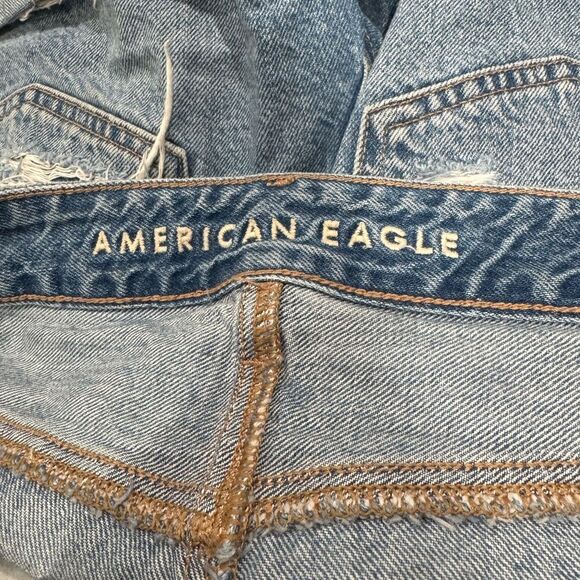 American Eagle Tomgirl Blue Distressed Denim Shorts Women’s 2 - Picture 5 of 5